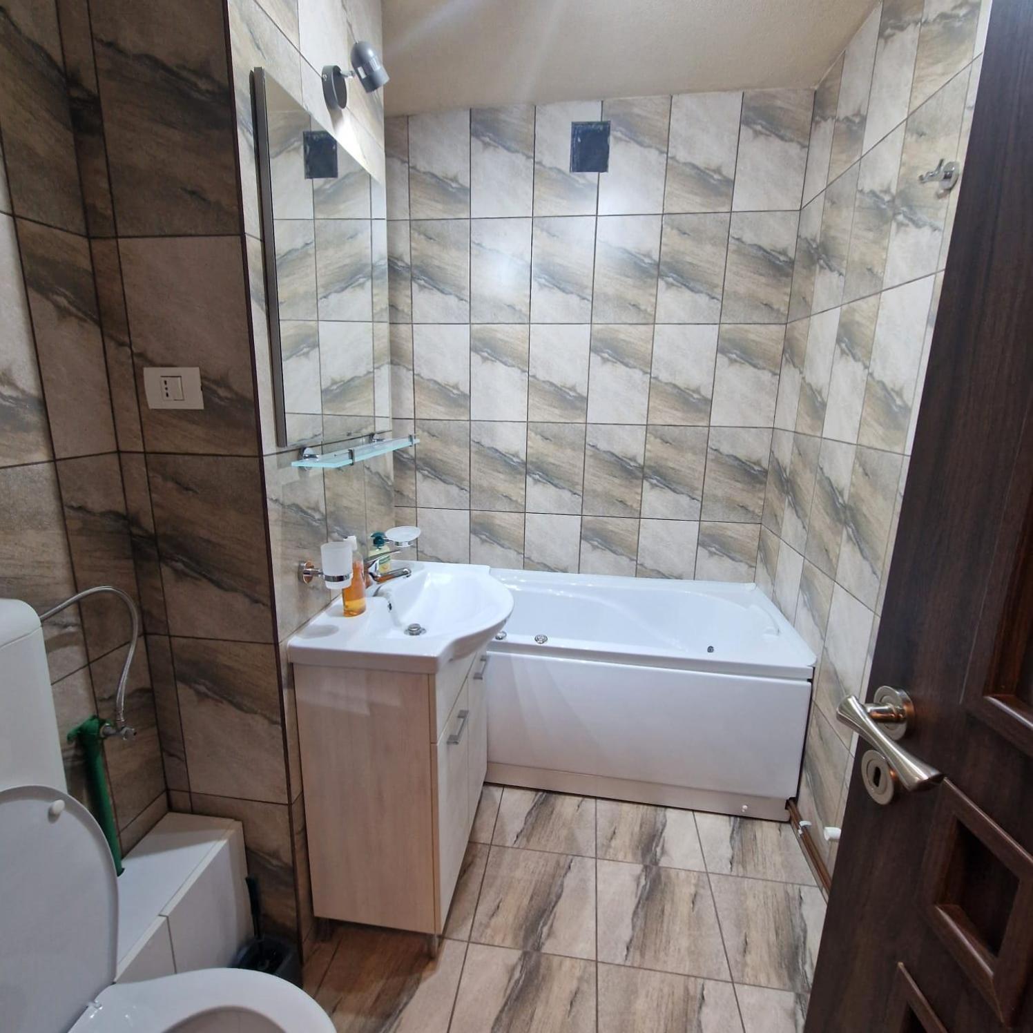 Apartament Iulius 4 Curtea De Arges Luaran gambar