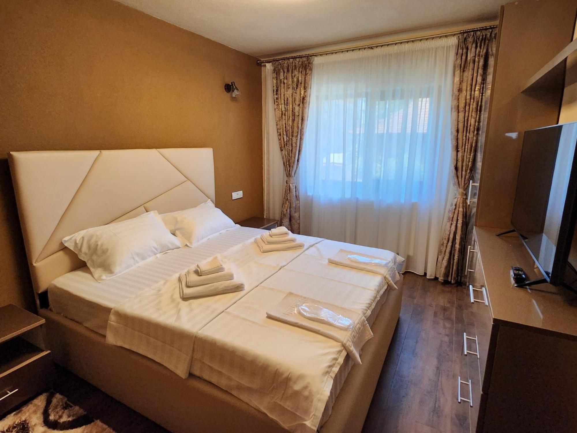 Apartament Iulius 4 Curtea De Arges Luaran gambar